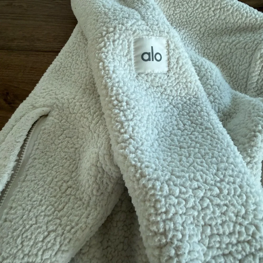 ALO‎ YogaMicro Sherpa Destiny Jacket